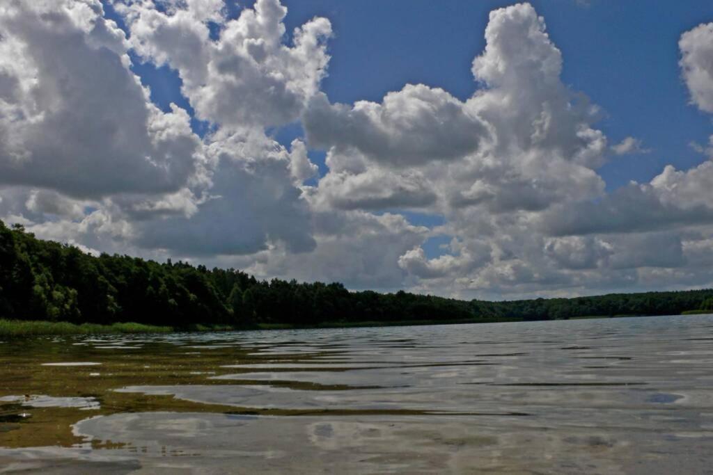 Ferienwohnung In Peetzig Am See Angermunde Bagian luar foto