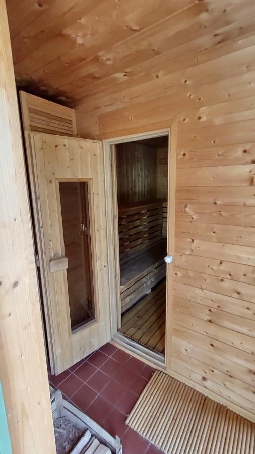 Ferienwohnung In Peetzig Am See Angermunde Bagian luar foto